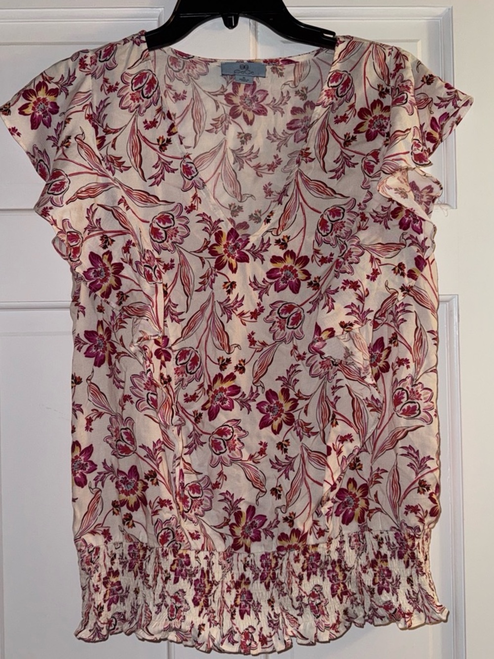 Floral V-Neck Ruffle Hem Women's Top - Cream & Pink